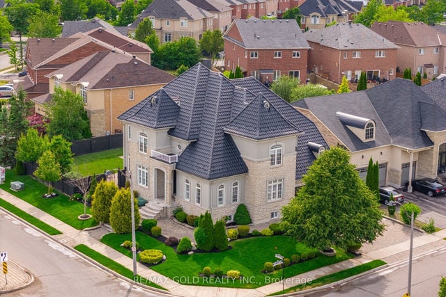 2 Belleville Drive, Brampton