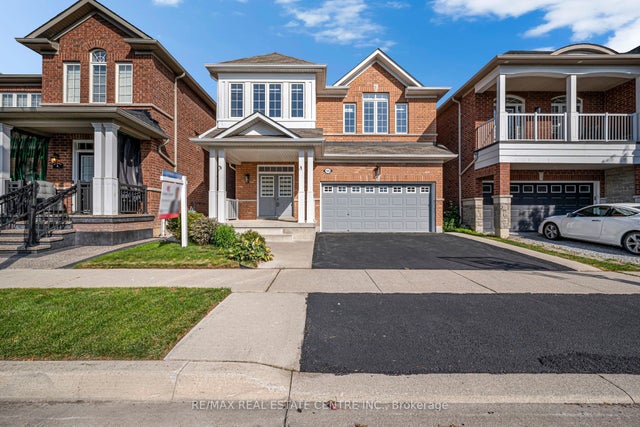 425 Bussel Crescent, Milton