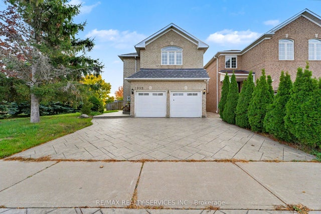 1032 Blueheron Boulevard Main, Mississauga