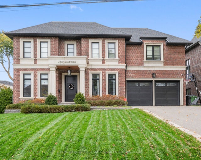 8 Graywood Drive, Toronto W08