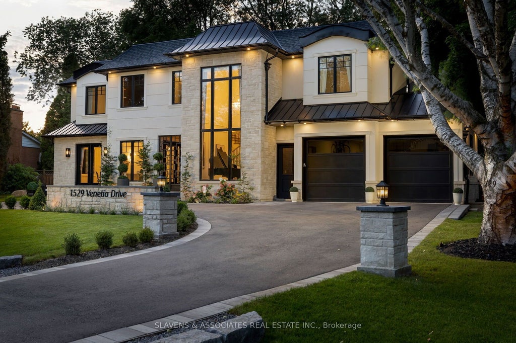 1529 Venetia Drive, Oakville
