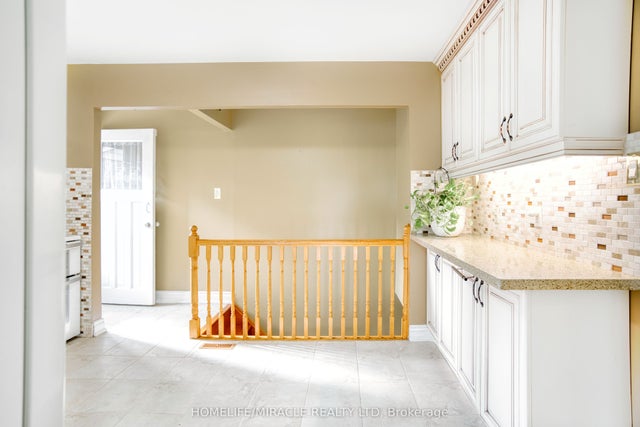 3353 Martins Pine Crescent 409, Mississauga