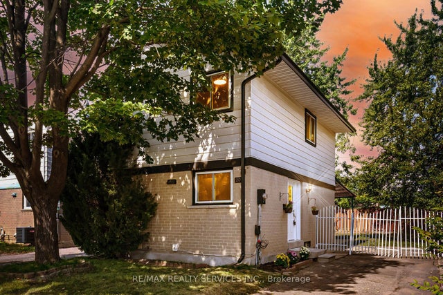 20 Greenhills Square, Brampton