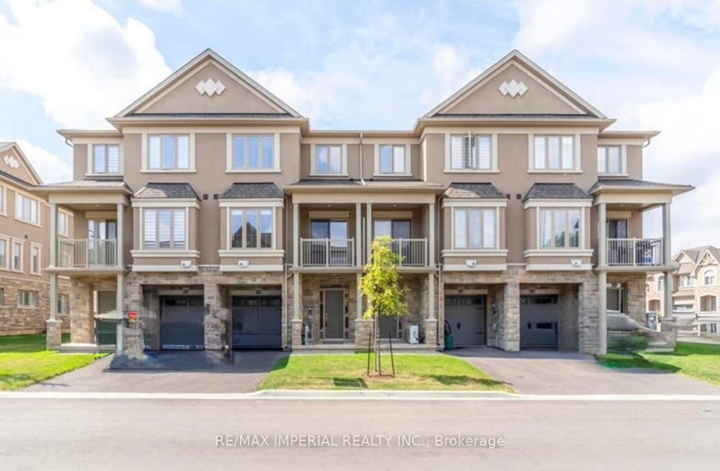 2299 Natasha Circle, Oakville