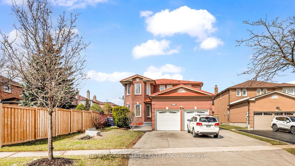 4489 Weymouth Commons Crescent, Mississauga