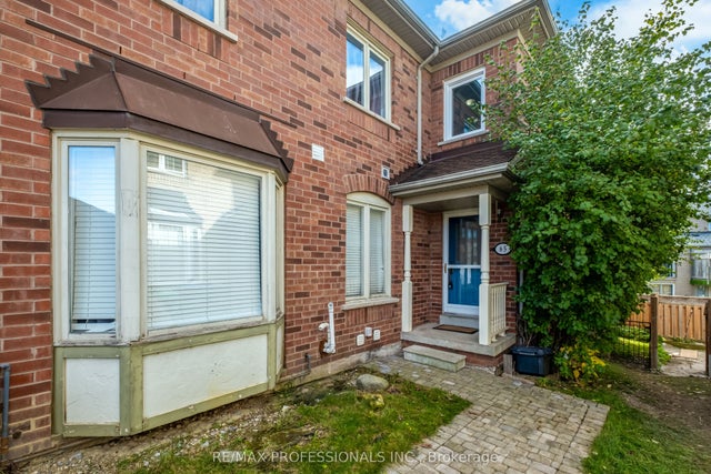 65 Hickorybush Avenue, Brampton