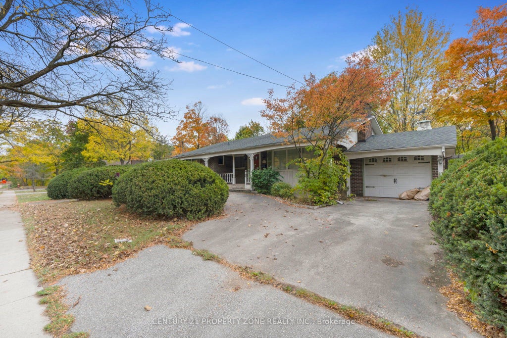 5014 Spruce Avenue, Burlington