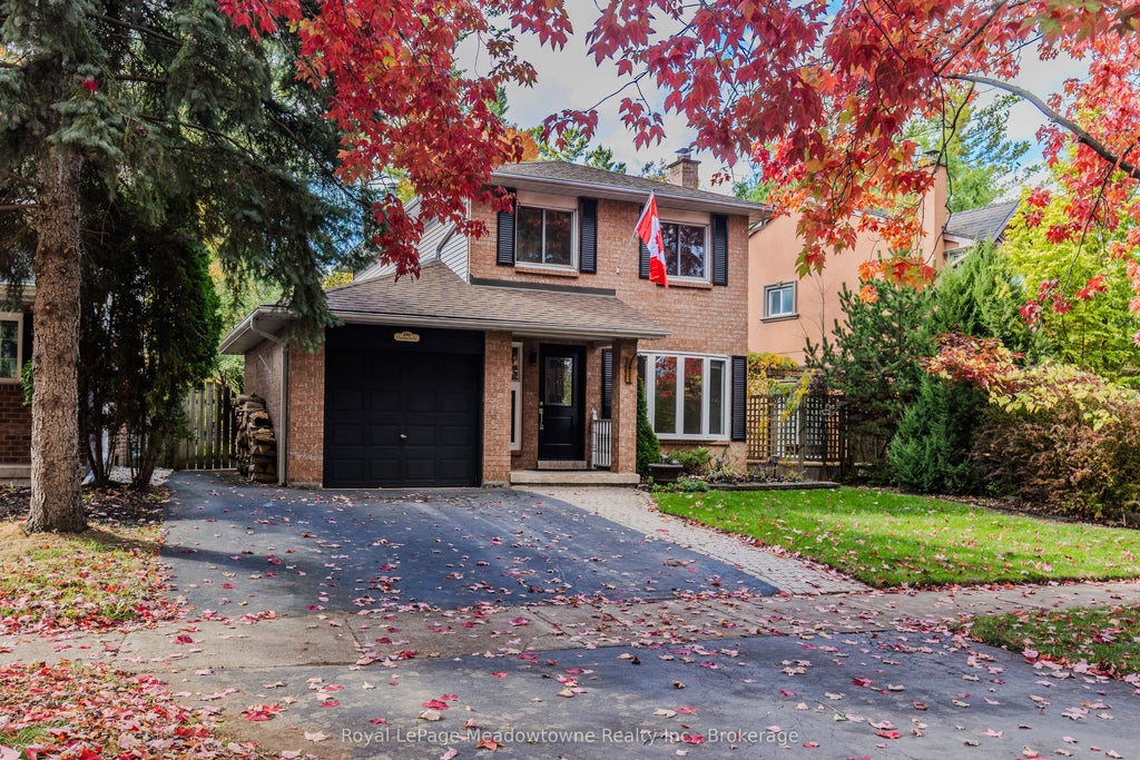 196 Chalmers Street, Oakville