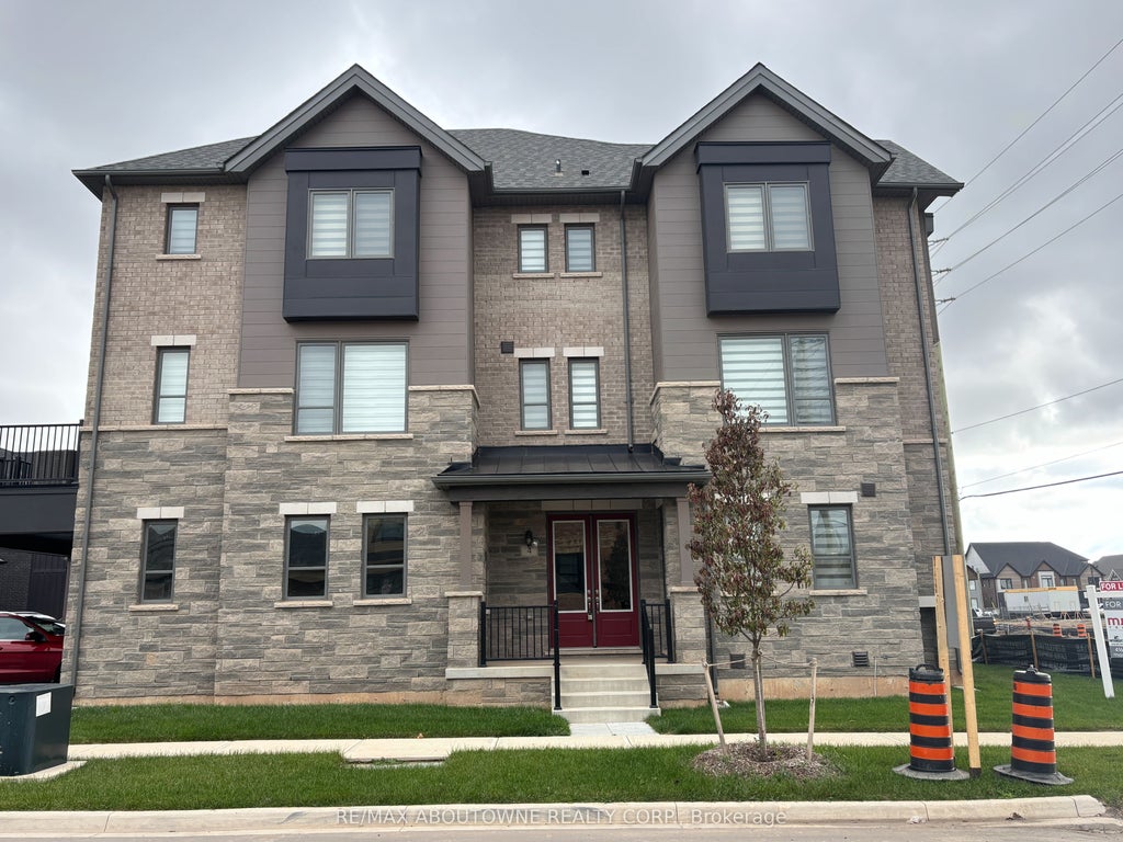 4 Bowbeer Road, Oakville