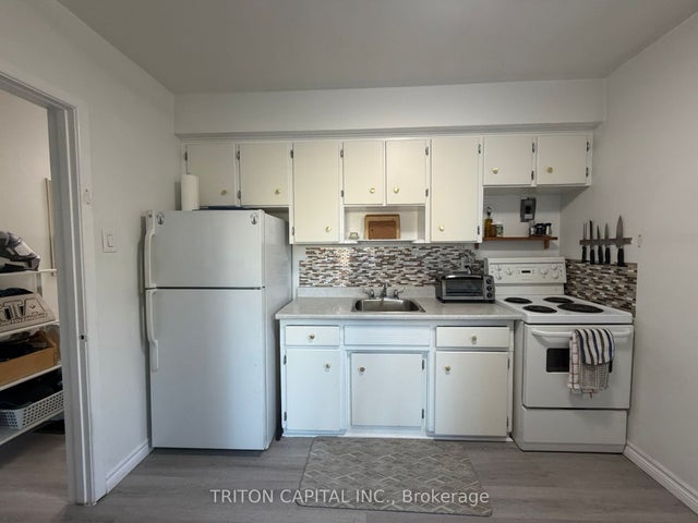 114 Seventh Street, Toronto W06