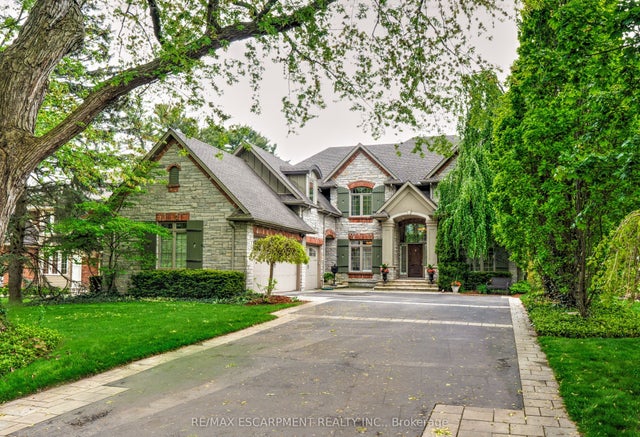290 Shoreacres Road, Burlington