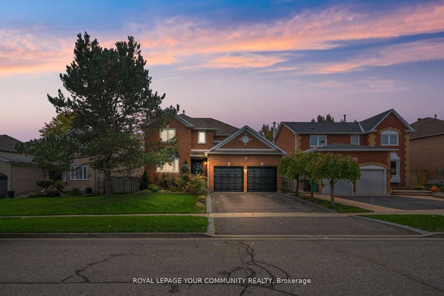 104 Taylorwood Avenue, Caledon