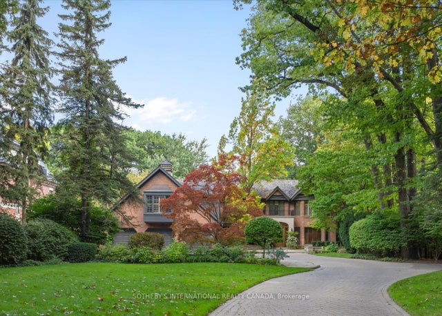 29 North Drive, Toronto W08