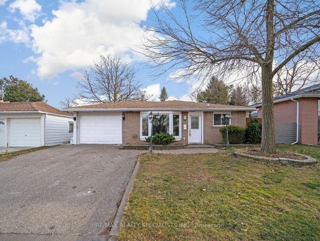 83 Watson Crescent, Brampton