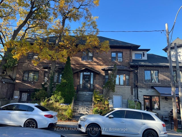 2133 Bloor Street W 2b, Toronto W01