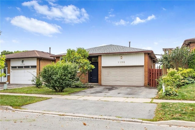 1196 Dowland Crescent, Burlington