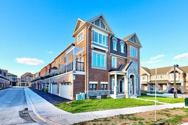 1305 Courtleigh Trail, Oakville