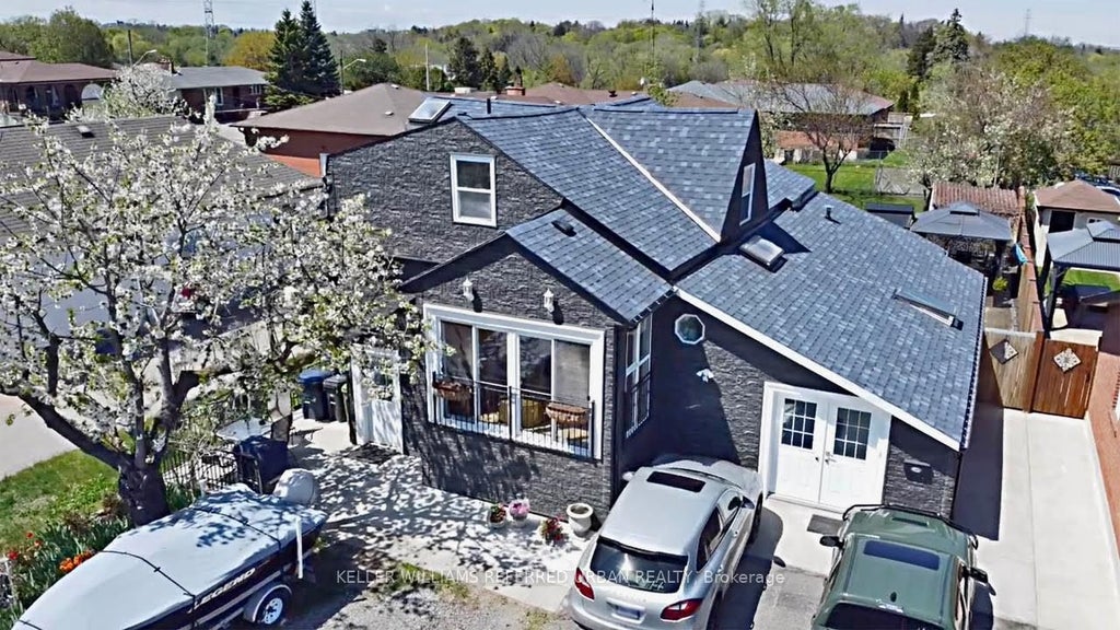 6 Elmhurst Drive Lower Level, Toronto W10