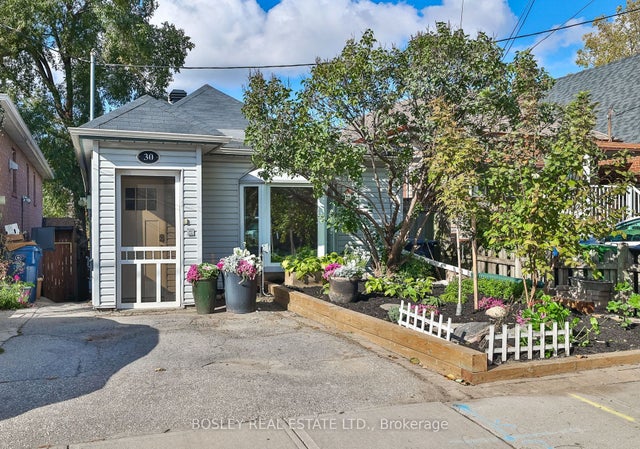 30 Aileen Avenue, Toronto W03