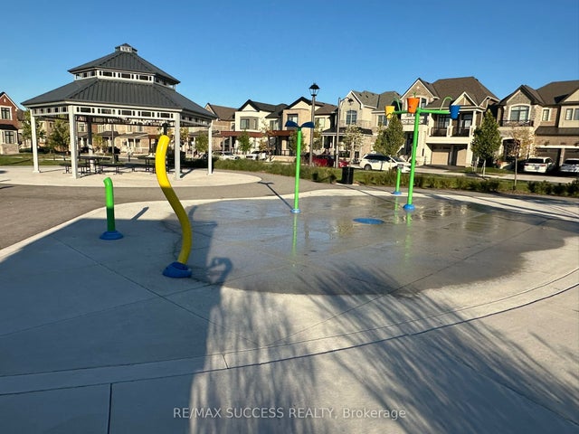 3130 Travertine Drive N, Oakville