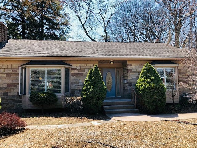 892 Glenwood Avenue, Burlington