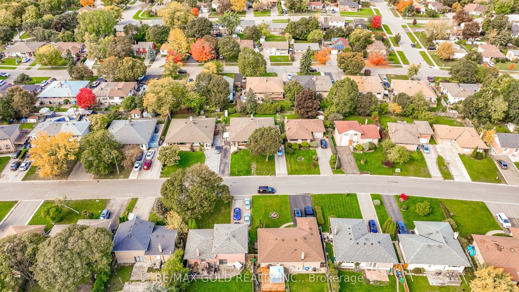 57 Alderbury Crescent, Brampton