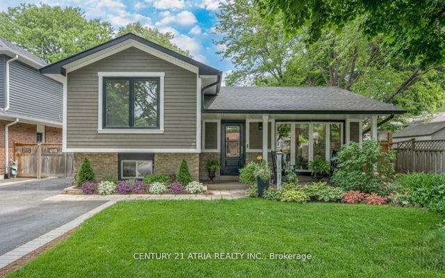 1319 Oxford Avenue, Oakville