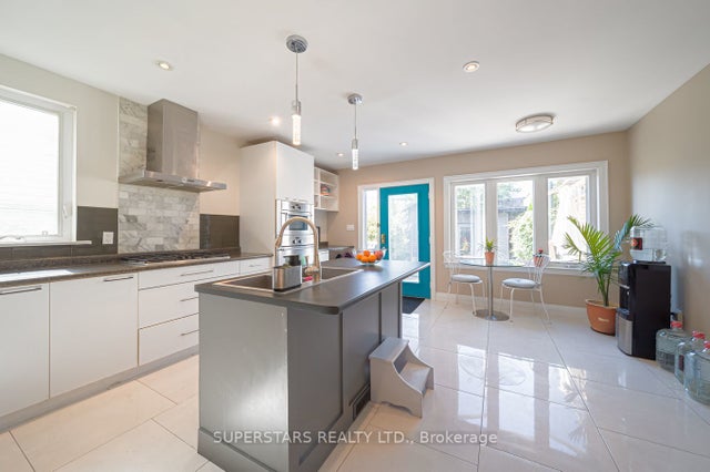 258 Weston Road, Toronto W02