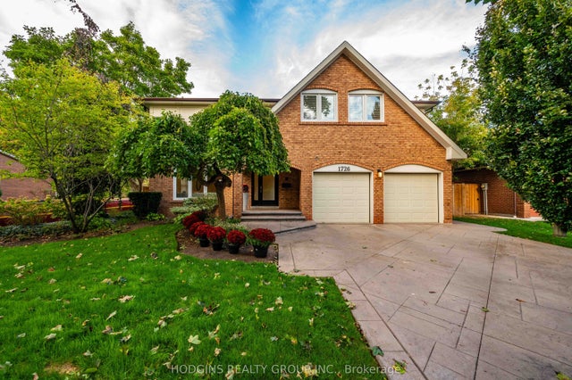 1726 Sherwood Forrest Circle, Mississauga