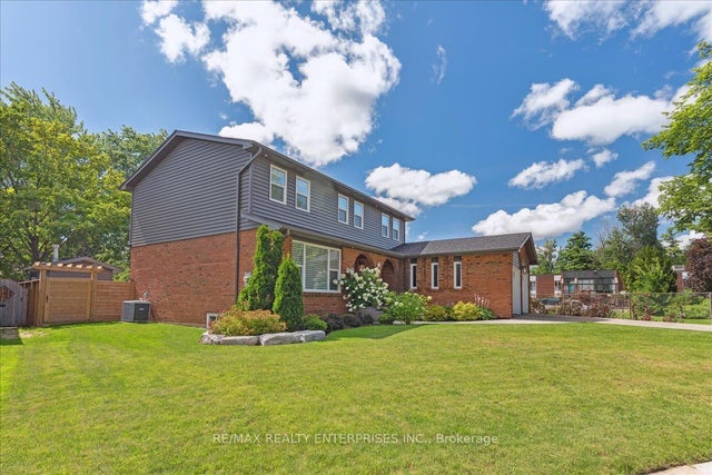 42 Hillside Drive, Halton Hills