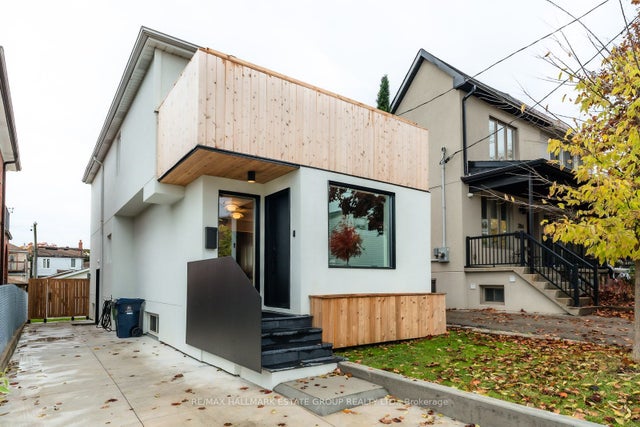 282 Earlscourt Avenue, Toronto W03