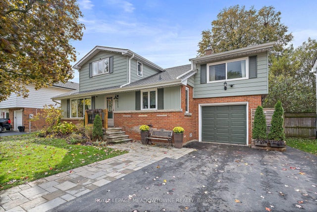 113 Elizabeth Drive, Halton Hills