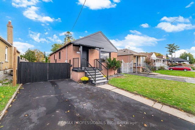 685 Kipling Avenue, Toronto W08