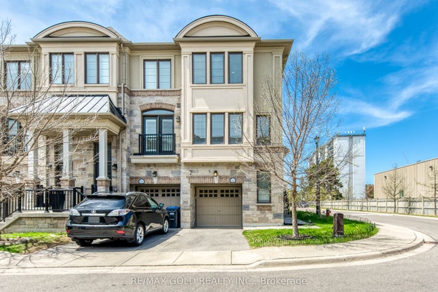 561 Mermaid Crescent, Mississauga