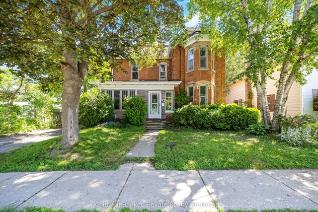 53 Willow Street N, Halton Hills