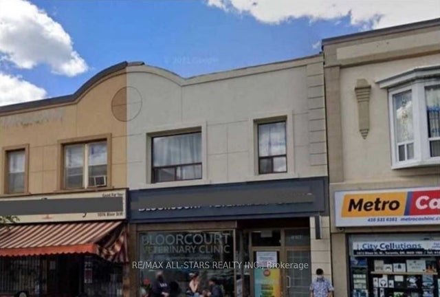 1074 Bloor Street W, Toronto W02