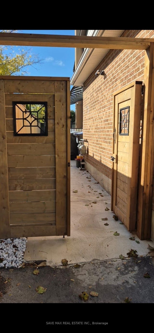 182 Skegby Road Legal Basement, Brampton