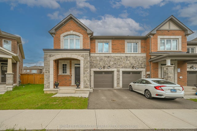 896 Sumac Crescent, Milton