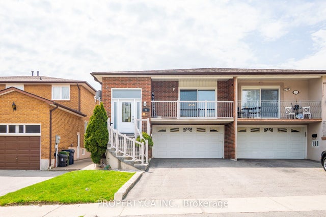 28 Clubhouse Court, Toronto W05