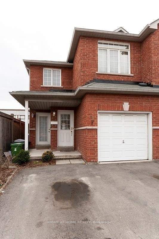 11 Oliti Crt Court Bsmt, Toronto W05