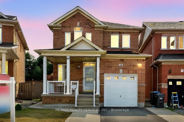 18 Fishing Crescent, Brampton