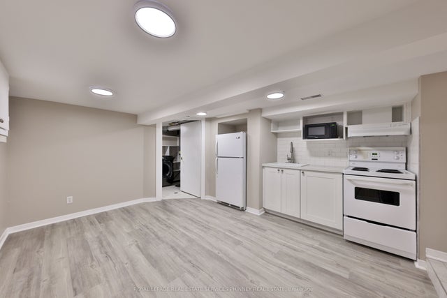 47 Washington Avenue Lower, Oakville