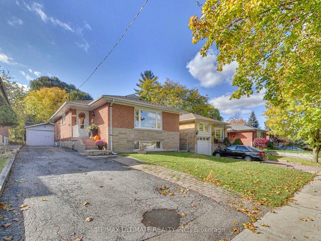 11 Westona Street Lower, Toronto W09