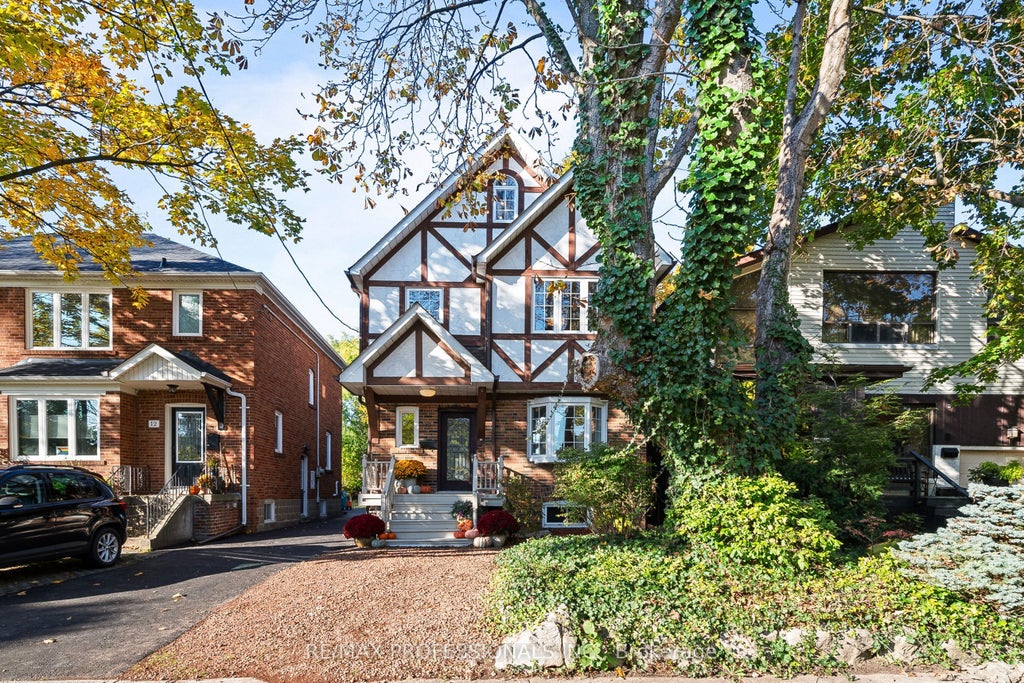 10 Ramsgate Road, Toronto W06