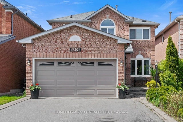 5898 Mersey Street, Mississauga