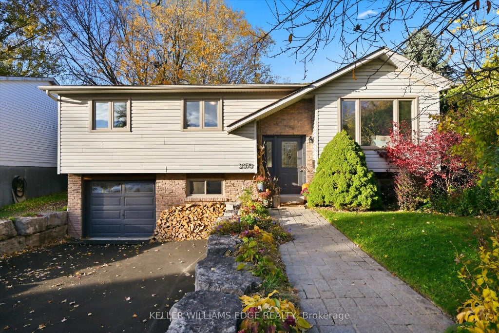 2373 Cayuga Court, Burlington