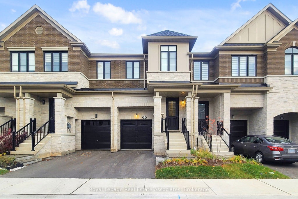 1411 Oakmont Common, Burlington