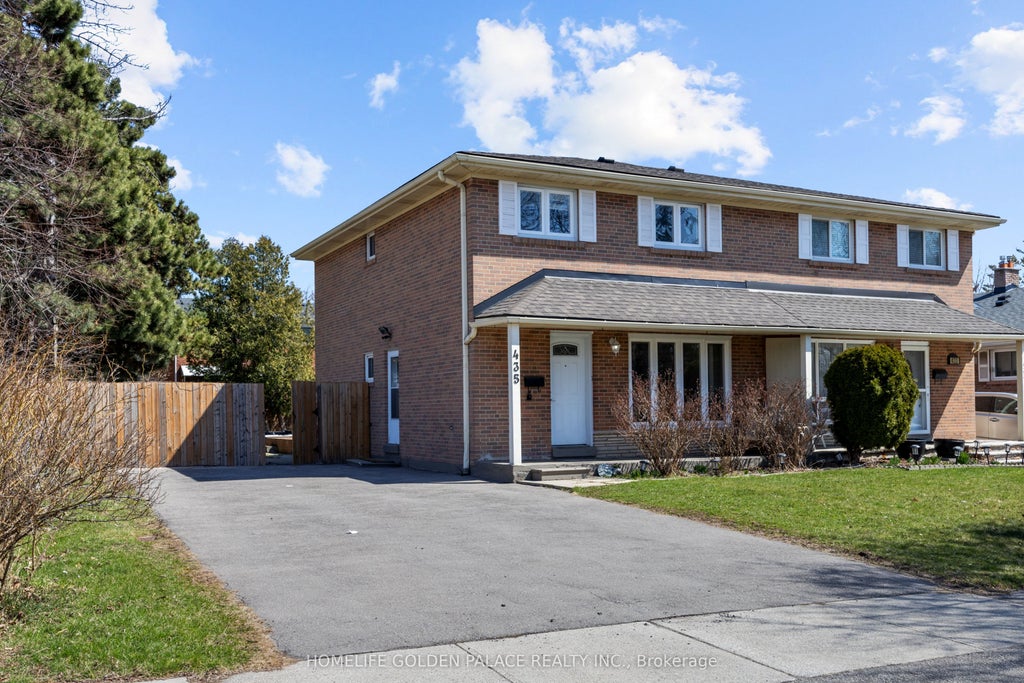 435 Melores Drive, Burlington