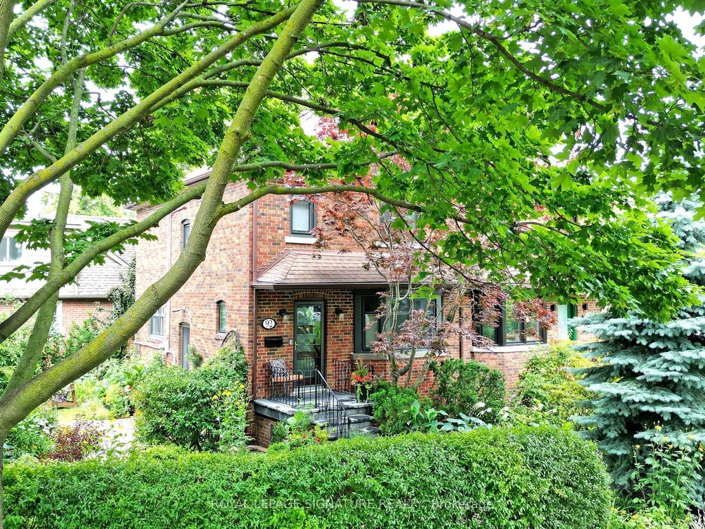 92 Alder Crescent, Toronto W06
