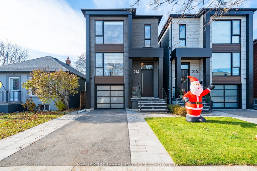 214 Aldercrest Road, Toronto W06